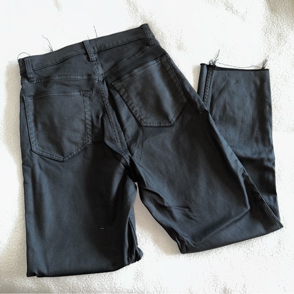 Abercrombie Curve Love Ankle Straight Ultra High Rise in Black - Picture 2 of 6